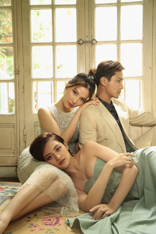 Thuỳ Anh bày tỏ, cô đảm nhận vai diễn Ánh trong "Tình yêu và tham vọng" không mấy khó khăn. Mặc dù đọc bình luận của khán giả nhiều lúc cô cũng rất buồn, thậm chí tức “sôi máu” nhưng Thuỳ Anh cho biết, khán giả chửi vai diễn chứng tỏ cô đã thành công khi hoá thân vào nhân vật.