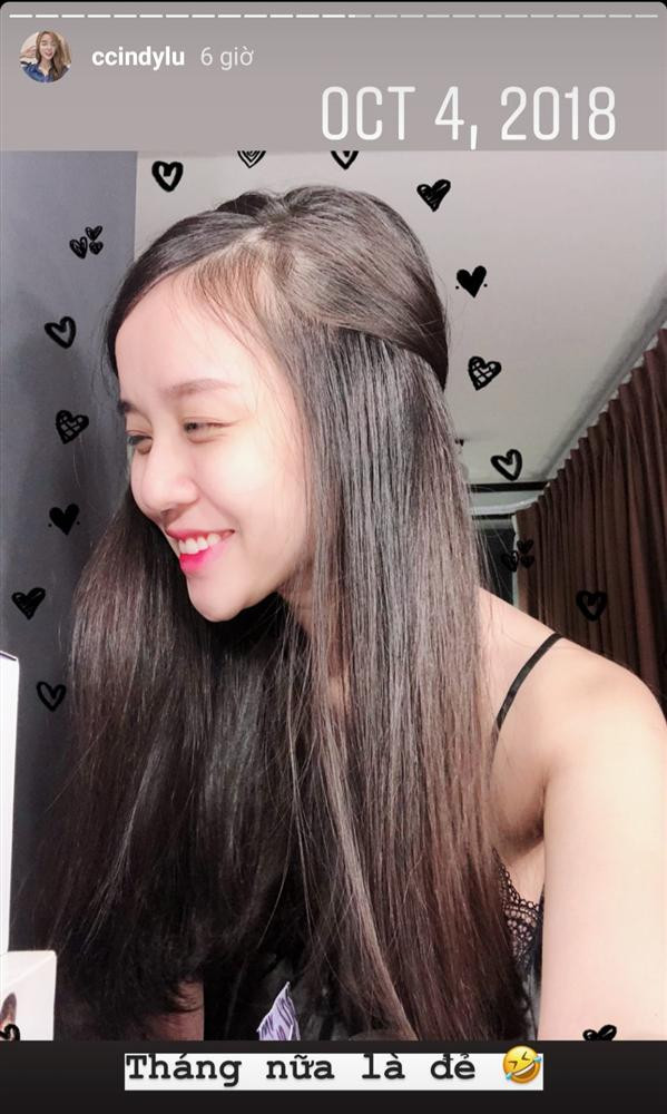 Việc đẻ liền tù tì khiến bà xã Hoài Lâm gặp không ít khó khăn. Điều đầu tiên cô lo lắng là công chúa đầu lòng thiếu thương và sự quan tâm.