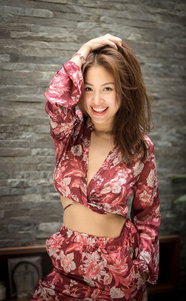 Hồi cuối năm 2018, cô từng tâm sự bạn trai đến sau nhưng rất tôn trọng người yêu. Người đàn ông đến sau yêu thương, quan tâm mẹ con cô từ những điều nhỏ nhất.