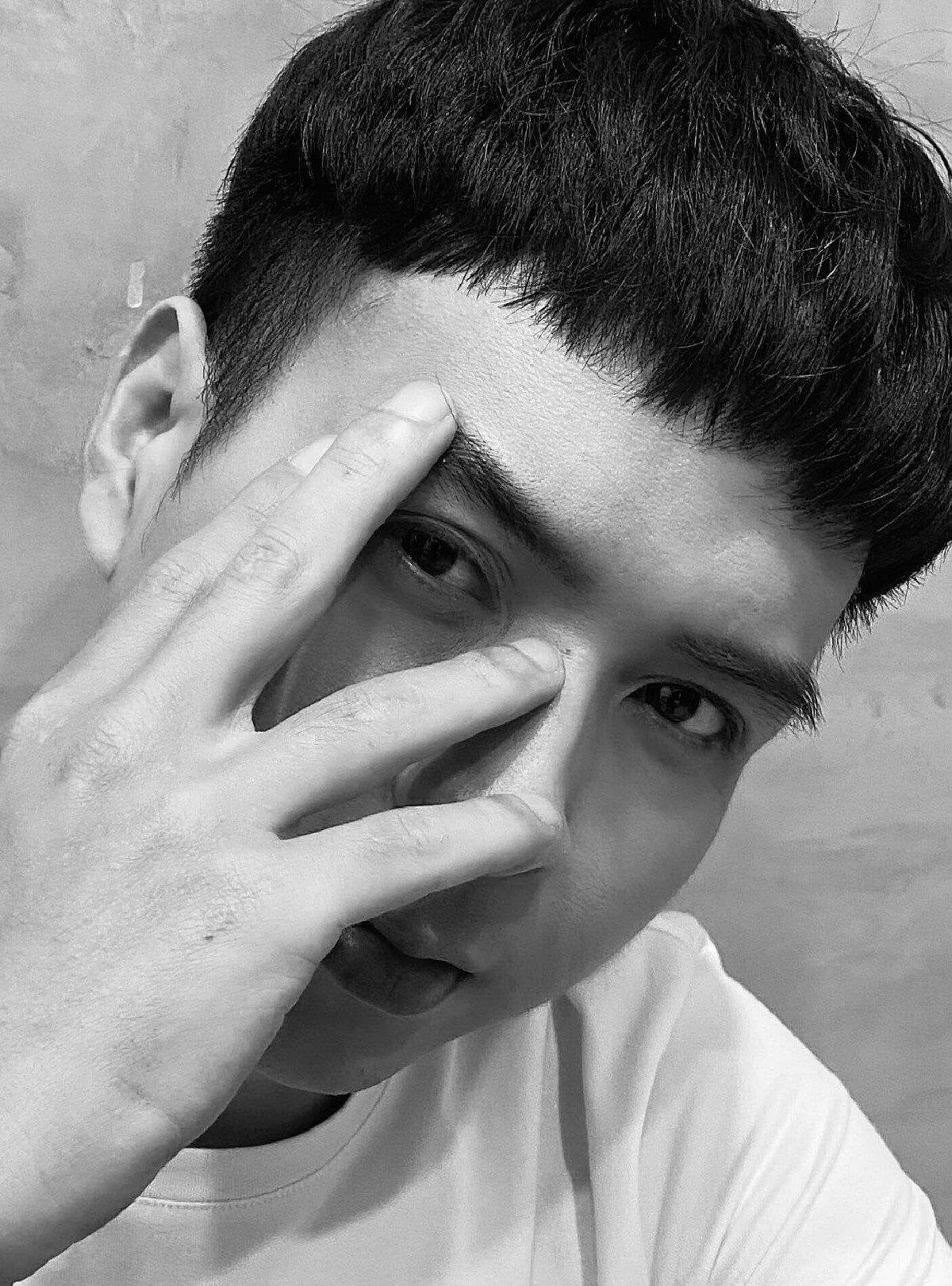 Ho Quang Hieu nhap vien dau nam moi, fan lo sot vo-Hinh-5