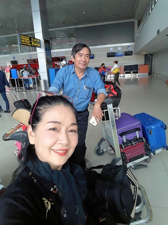 Đến hiện tại, nữ nghệ sĩ đã có hơn 20 năm sống hạnh phúc bên chồng thứ hai.