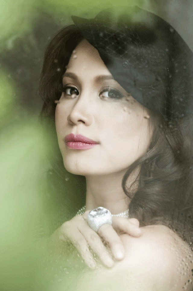 34 tuổi, Ngọc Khánh đi du học Mỹ chuyên ngành ngành kinh doanh thời trang.