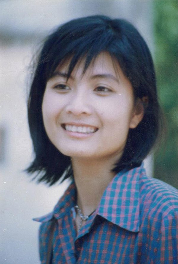 Công việc đi quay khá vất vả nên Thục Khuê có phần già hơn tuổi nhưng trong những bức ảnh được chia sẻ cách đây không lâu, nhiều người không khỏi ngạc nhiên trước nhan sắc như "lão hóa ngược" của chị.