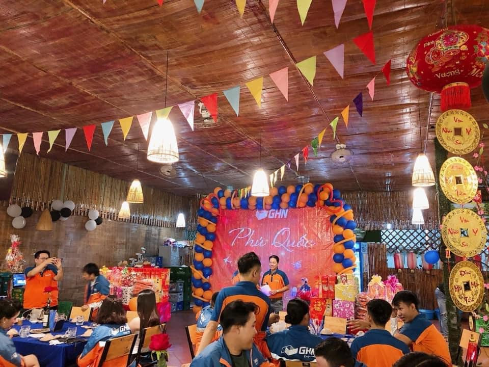 Nhà hàng ở Phú Quốc của Nguyên Khang còn có 2 cổ đông khác góp vốn.