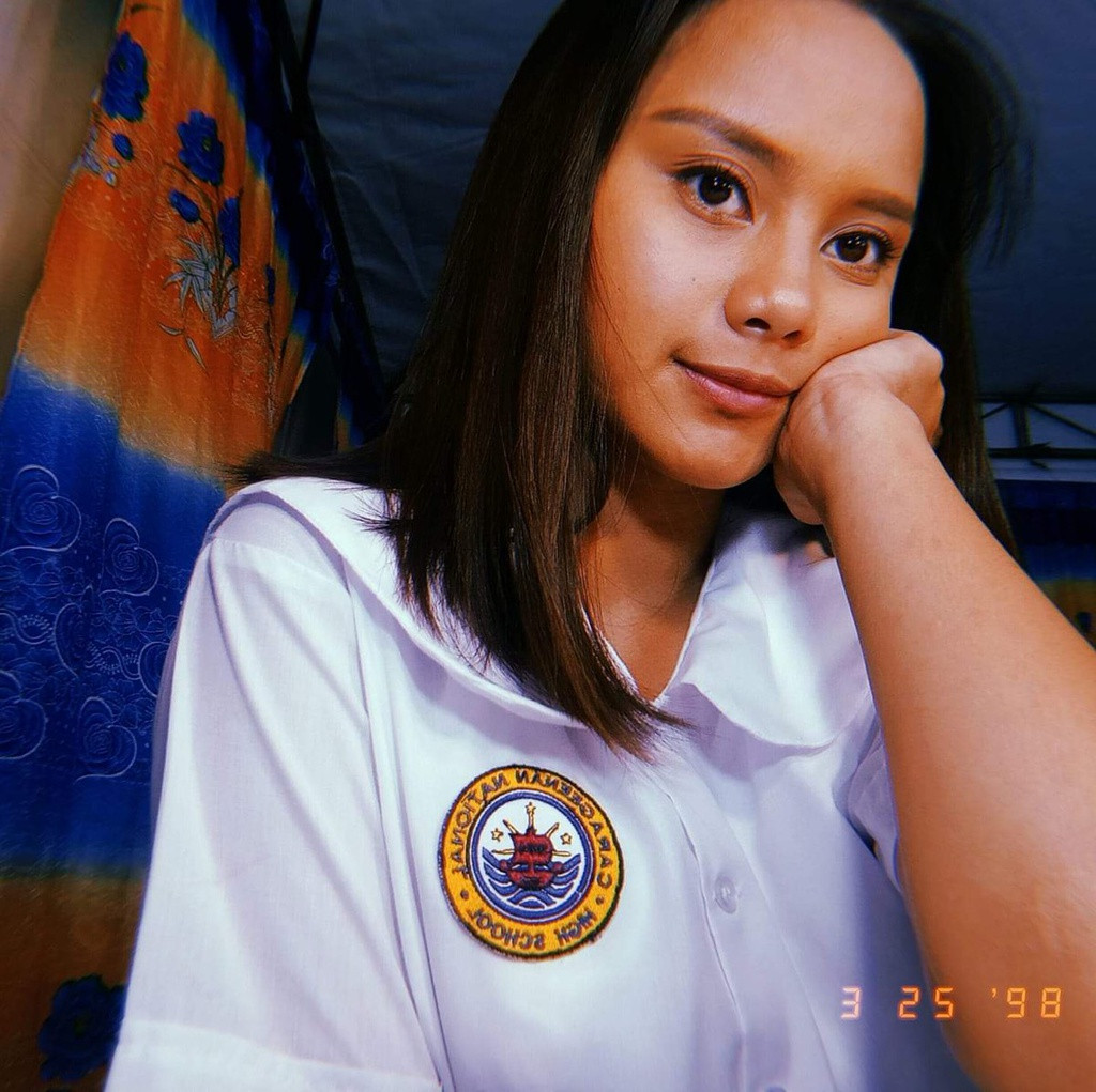 Sau khi bị chỉ trích vì yêu sớm, Rita Gaviola ngừng chia sẻ ảnh chụp chung với Gello Angelo Marquez lên trang cá nhân và rút lui khỏi showbiz. Nguồn tin thân cận với mẫu teen tiết lộ cô giảm bớt khối lượng công việc để tập trung vào việc học.