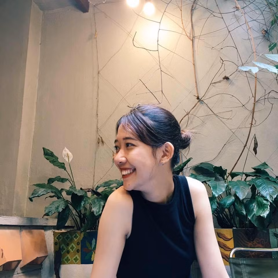 Khi được hỏi về hình mẫu hoa hậu yêu thích, Hoa Đan tâm sự cô là fan của Mai Phương Thúy.