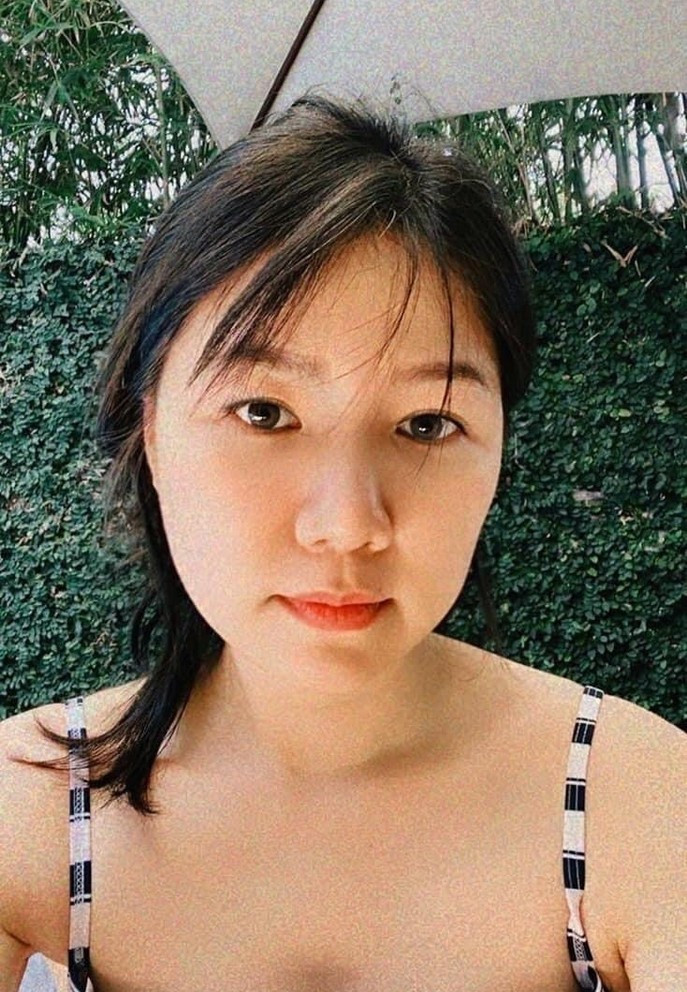 Ngô Quỳnh Anh đăng ảnh mặt mộc trong chuyến du lịch gần đây. Từ sau khi kết hôn và sinh con, nữ ca sĩ vắng bóng hoàn toàn khỏi showbiz.