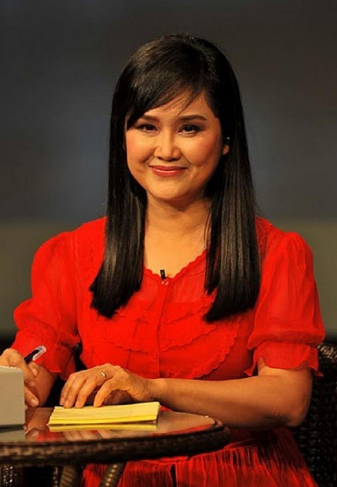 Năm 1987, chị trở về Việt Nam, đảm nhận dạy thêm tiếng Pháp và tiếng Nga ở ĐH học Bách Khoa Hà Nội... 2 năm sau, Thu Uyên bén duyên với công việc truyền hình, bắt đầu công tác tại VTV.