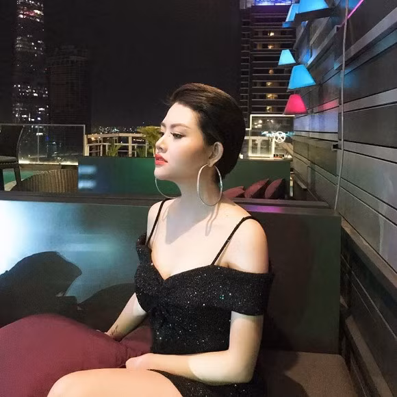 "Gemini rõ ràng là sinh đôi và lớn lên cùng với nhau, chị em tôi biết đến âm nhạc trước khi nghe đến hai cái tên Lệ Nam – Nam Em rất lâu”, Gemini đáp trả khi bị nói "ăn theo" Lệ Nam - Nam Em.