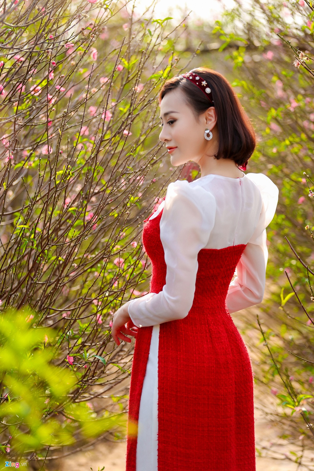 Chia sẻ về kế hoạch Tết Nguyên đán, "Quỳnh búp bê" Phương Oanh cho biết năm nay cô sẽ đón năm mới ở nhà riêng tại Hà Nội. Ban đầu, cô có kế hoạch du lịch nước ngoài nhưng không thành. Vì vậy, cô tận dụng kỳ nghỉ này để nghỉ ngơi, giải tỏa stress và nạp năng lượng mới.