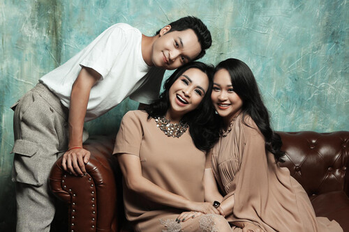 Năm 2012, Đăng Quang tham gia cuộc thi âm nhạc quốc tế Val Tidone lần thứ 13 tại Piacenza, Italia. Trong cuộc thi danh tiếng này, anh đã chiến thắng thuyết phục khi giành giải Nhất bảng B bộ môn Piano dành cho lứa tuổi dưới 15.