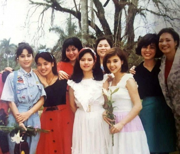 Hiện tại, nghệ sĩ Lan Hương không còn đi diễn nhiều mà dành nhiều thời gian cho công việc giảng dạy.