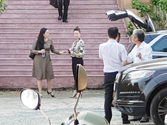 Nhat Kim Anh vui ve ben con giua luc kien gianh quyen nuoi con voi chong cu-Hinh-2