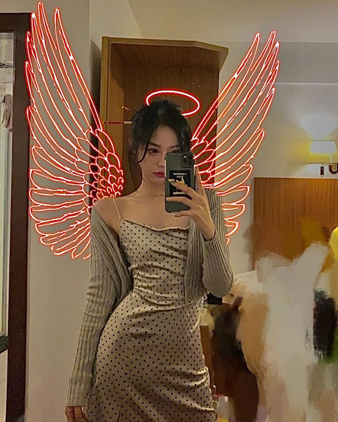 Nói về công việc đóng thế, Lưu Á Tây từng chia sẻ với khán giả Trung Quốc rằng cô yêu thích võ thuật, muốn làm việc liên quan đến võ.