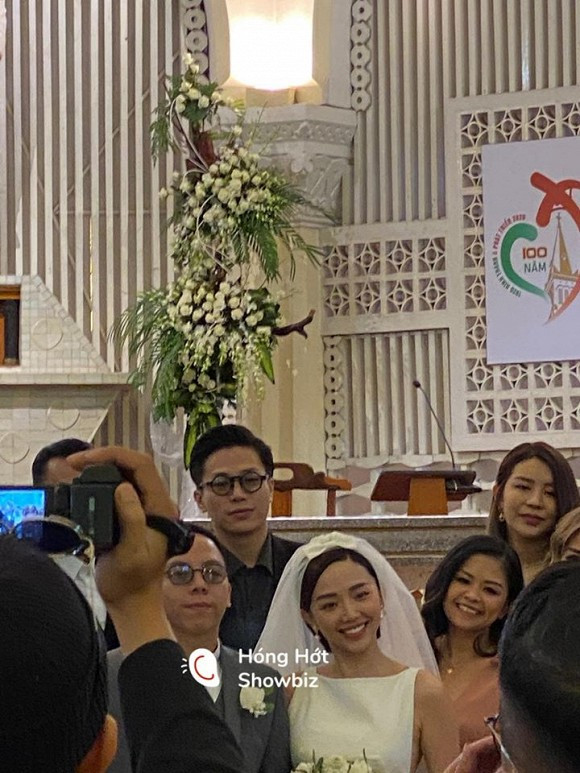 Ảnh hiếm tại đám cưới Tóc Tiên.