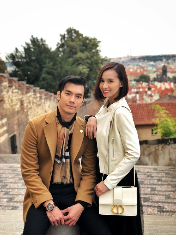 "Để có cơ thể săn chắc, nhiều cơ cho một dự án, tôi sẵn sàng tập gym ngày đêm, ăn ức gà trường kỳ hàng ngày, thậm chí có ngày ăn 2- 3 cái ức gà. Có đợt vì tập không đủ, tôi bị dị ứng protein, phải gặp bác sĩ nhờ tư vấn, kiểm tra xét nghiệm máu, thực hiện chế độ dinh dưỡng khoa học'' - Nhan Phúc Vinh từng chia sẻ.