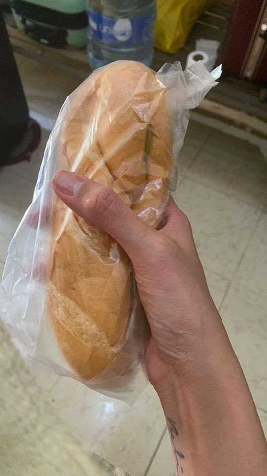 Bữa sáng của siêu mẫu Võ Hoàng Yến ở nơi cách ly.