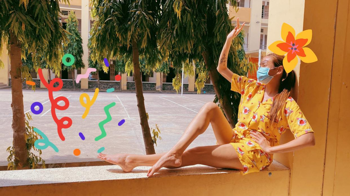 Võ Hoàng Yến còn tận hưởng khoảng thời gian thư giãn, tắm nắng.