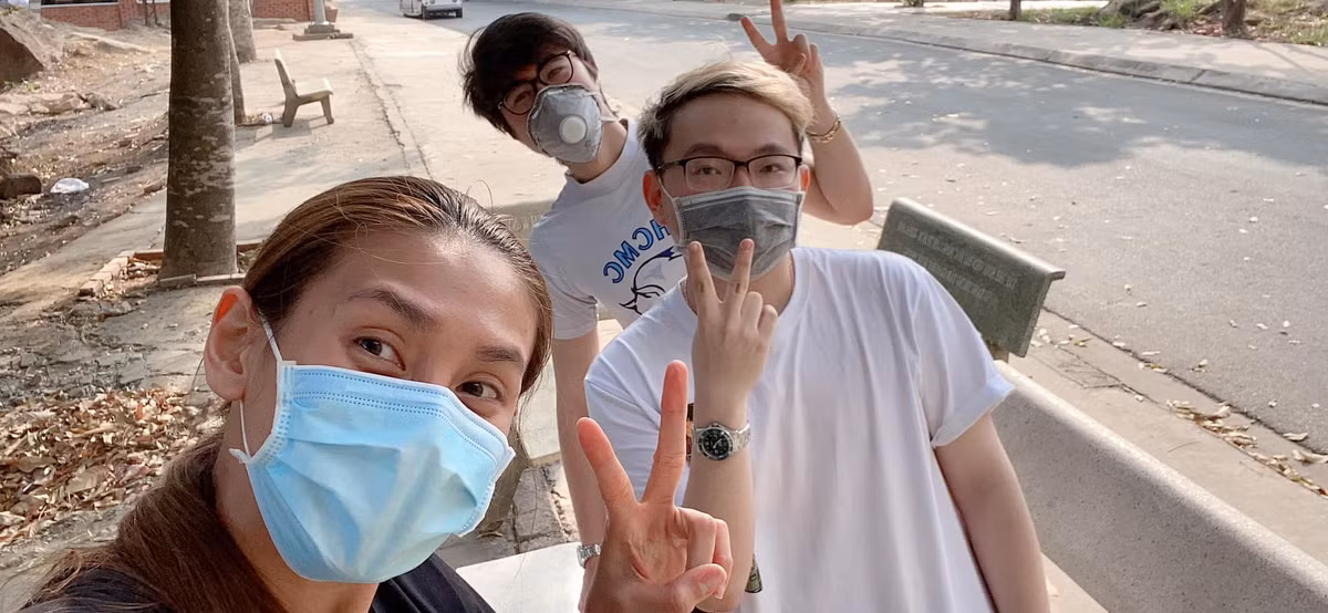 Ở nơi cách ly Võ Hoàng Yến chăm chỉ dậy sớm tập thể dục.