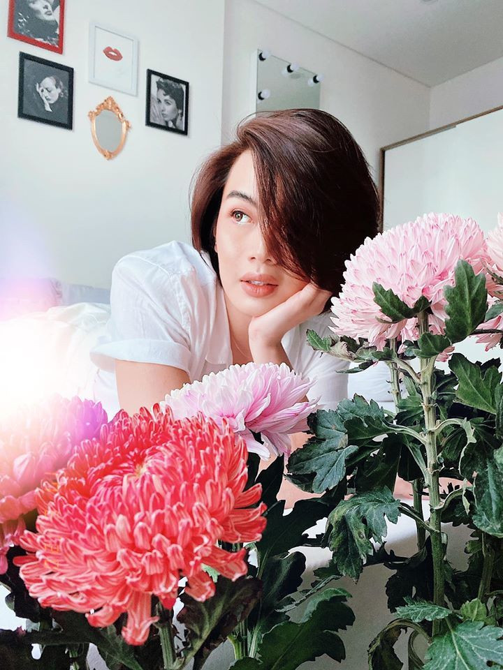 "Đây là em sau một tuần cãi nhau chia tay với bạn trai", Đào Bá Lộc viết.