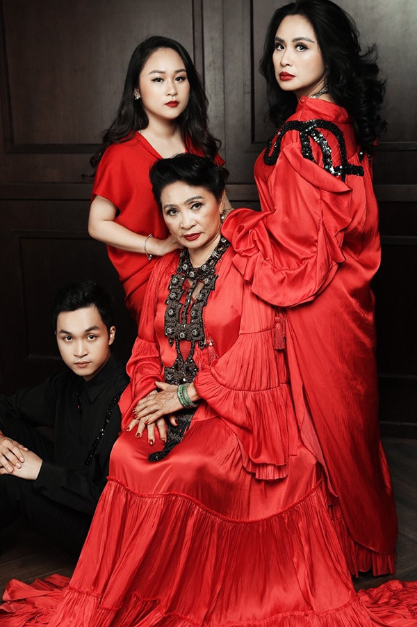 Chia sẻ với Zing, Thanh Lam cho biết cô đang ở giai đoạn hồi xuân. Nữ diva chia sẻ: "Có lẽ tôi đang trong giai đoạn hồi xuân, xuân xanh đang đến! (cười). Tất nhiên để có nguồn năng lượng tích cực, ai cũng cần một người bạn, người thân tin cậy, mang đến cho mình cảm giác bình yên trong cuộc sống".