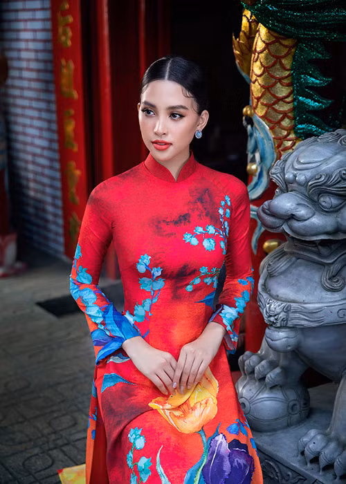 Nhìn lại một năm, Trần Tiểu Vy cho biết, cô không hề nuối tiếc với bất kỳ điều gì vì bản thân luôn nỗ lực hết mình trong năm đầu tiên đương nhiệm ngôi vị Hoa hậu Việt Nam.