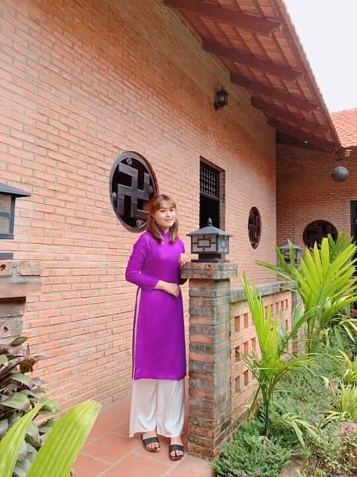 Hoàng Mập tiết lộ con gái trưởng thành, độc lập từ nhỏ song cả anh và vợ đều lo lắng và chăm sóc con mình từng chút một. Khi nhận ra con ngày càng lớn, 2 vợ chồng mới để bé tự quyết định tương lai của mình.