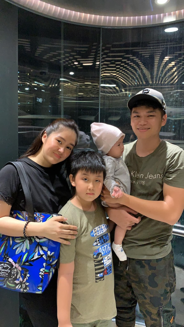 Con trai rieng cua Le Phuong mua qua sinh nhat tang bo duong Trung Kien-Hinh-6