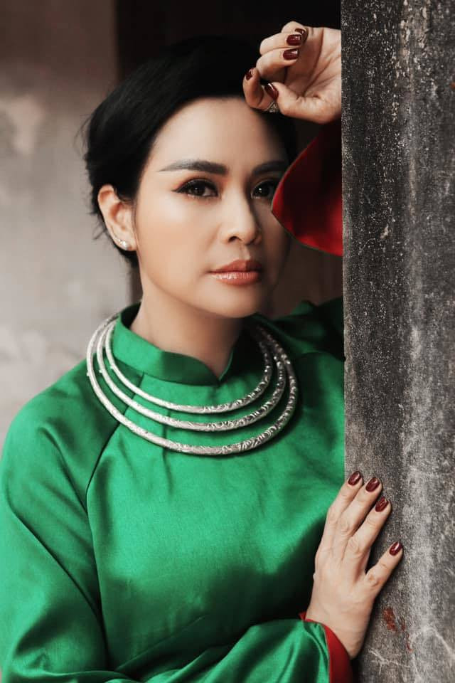 "Tôi nghĩ đó là điều vô thưởng của cuộc sống, không sao cả. Nhiều khi số phận, ở một mình, có phải mình muốn như vậy đâu?", Thanh Lam bình thản.