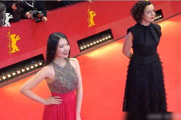 Nu dien vien bi chi trich vi 