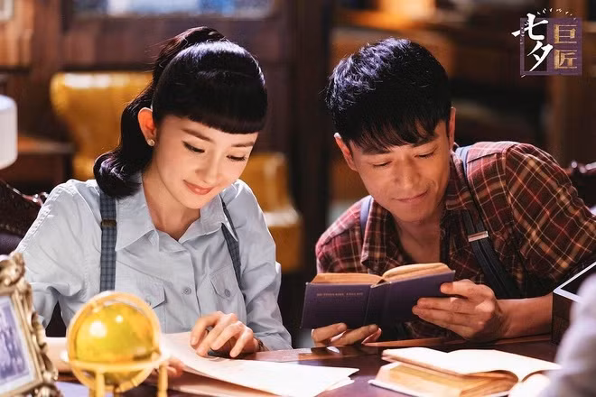 Dich Le Nhiet Ba va loat sao Hoa ngu roi vao canh 