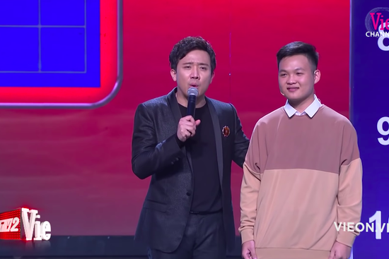 Quá ngưỡng mộ trước tài năng và kiến thức sâu rộng của Việt Hoàng, MC Trấn Thành nhận xét: "Em là người làm tôi nổi da gà nhất. Tôi nói thật, kiến thức của em không có giới hạn. Đây không phải điều siêu nhiên mà là hiện tượng có thật bằng trí não con người Việt Nam". Còn nhà báo Lại Văn Sâm bày tỏ: "Từ bé đến lớn, cho đến tận bây giờ tôi vẫn luôn ngưỡng mộ trường ĐH Bách Khoa Hà Nội, ngưỡng mộ sinh viên Bách khoa. Cháu đang học Bách khoa có phải không? Chú ngưỡng mộ cháu".