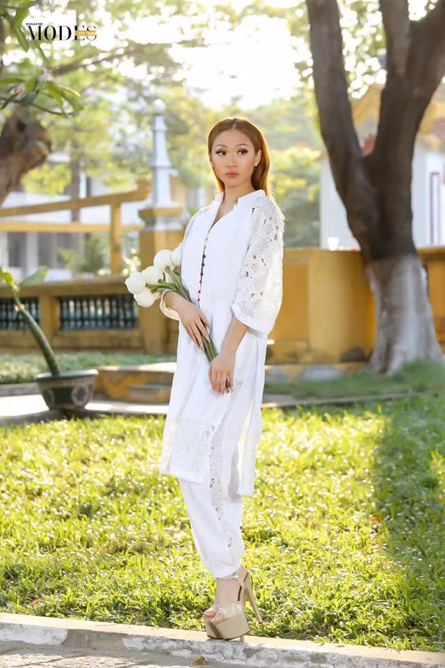 Cuối năm 2019, Hoa hậu Việt Nam toàn cầu 2017 đã từng về Việt Nam làm từ thiện và tham gia phỏng vấn cho chương trình "Mốt &amp; Cuộc sống" của một đài địa phương và tham gia chụp hình với những bộ áo dài tuyệt đẹp của Việt Nam.