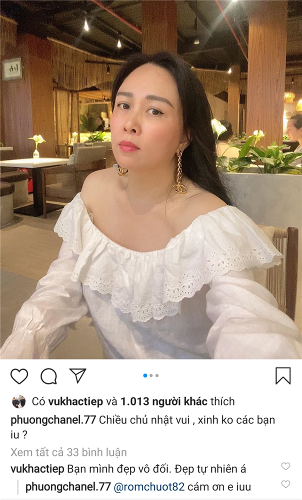 Vũ Khắc Tiệp chưa bao giờ tiếc lời khen với Phượng Chanel. Mỗi khi nữ doanh nhân đăng ảnh, dân mạng lại thấy bình luận quen thuộc của ông bầu. Người ta thường nói, cách lấy lòng phụ nữ đơn giản nhất là hãy khen họ đẹp.