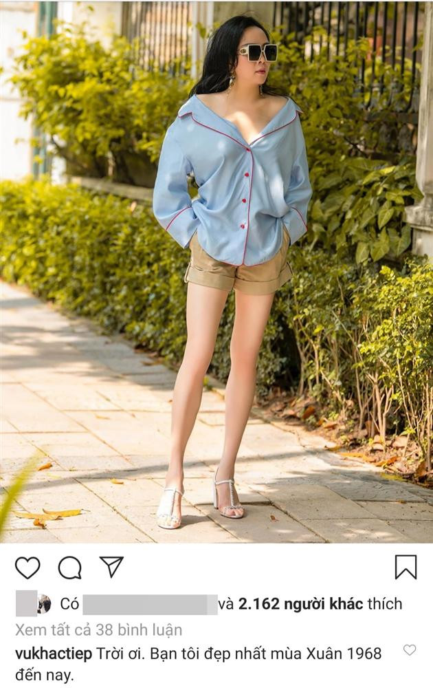 Có được người bạn tri kỷ, người tình Quách Ngọc Ngoan cũng phần nào tự tin. Đến lúc này, dân mạng mới thật sự hiểu vì sao Phượng Chanel và Vũ Khắc Tiệp lại gắn bó trong nhiều năm qua mà chẳng bao giờ thấy "mất lòng" nhau.