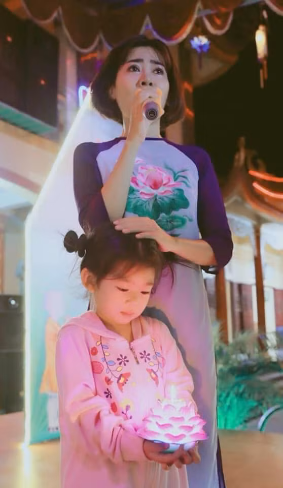 Sao Viet nghen ngao truoc tin dien vien Mai Phuong qua doi o tuoi 35-Hinh-2