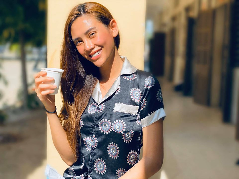Nữ người mẫu đã để lại dấu ấn đẹp trong thời gian cách ly và hơn cả đã truyền đi thông điệp ý nghĩa, tích cực cùng cả nước chung tay chống COVID-19.