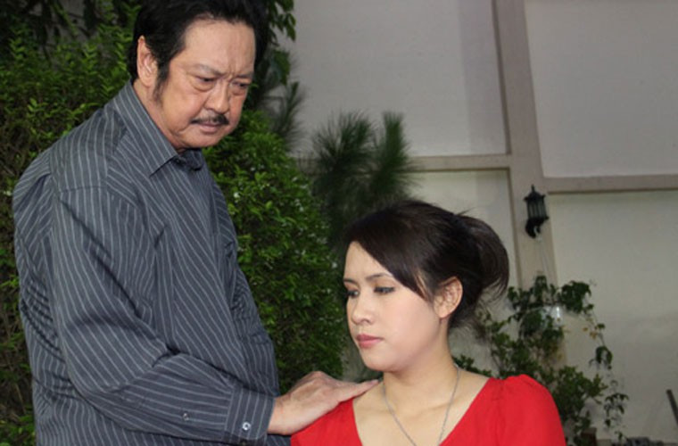 Sau biến cố vỡ nợ, nghệ sĩ Nguyễn Chánh Tín tái xuất màn ảnh với bộ phim "Những đứa con biệt động Sài Gòn". Tuy nhiên, trong bộ phim này Chánh Tín chỉ đảm nhận một vai nhỏ.