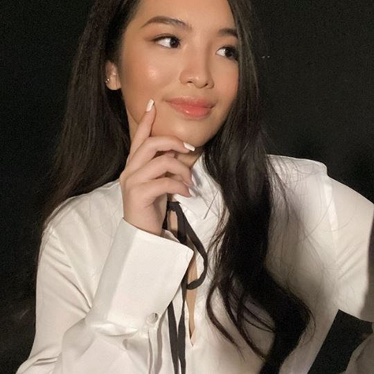 Hiện tại, Thu Cầm đang là du học sinh tại trường Cao đẳng Âm nhạc Saint Louis tại Rome, Italia.