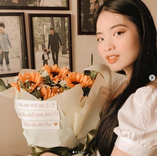 Tuy có năng khiếu nhưng con gái Duy Mạnh không có ý định lấn sân showbiz mà học song sẽ làm cô giáo dạy đàn.