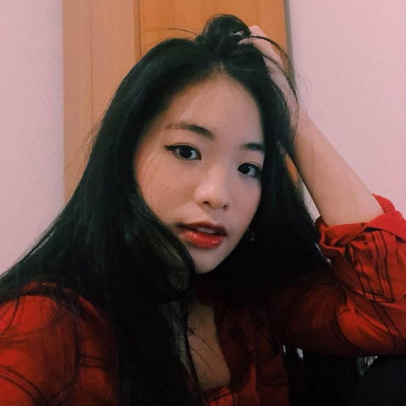  Con gái của ca sĩ Duy Mạnh có năng khiếu về đàn hát, từng theo học hệ trung cấp khoa piano tại Nhạc viện TP.HCM.