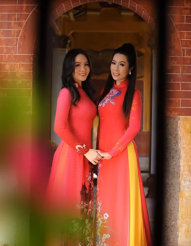 Nhiều cư dân mạng ví Khánh Ngân là “Tiểu Á hậu”, dự đoán cô sẽ là nhan sắc đáng gờm tại các cuộc thi sắc đẹp trong tương lai.