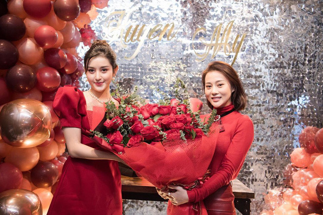 Huyen My va Phuong Oanh vuong nghi van cach mat-Hinh-2