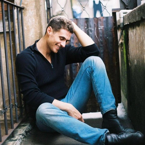 Được biết hiện tại, Dustin Cheverier đang là MC của chương trình tranh biện tiếng Anh The Debaters trên VTV7.