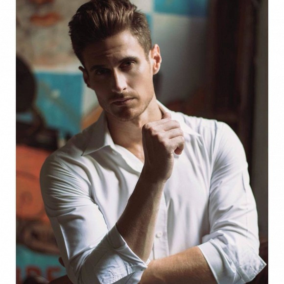 Trước đó Dustin Cheverier có thời gian dẫn chương trình "Follow Us" cùng Khánh Vy trên VTV7, từng lọt top đề cử Chương trình hay nhất của VTV Awards 2018.