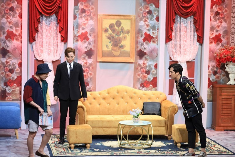 Các thành viên trong hội bạn thân "Cờ cá ngựa" đã phối hợp ăn ý để đưa ra những tình huống khó cho Ali Hoàng Dương nhưng đều bị anh dùng lý lẽ để thuyết phục. Mặc dù vẫn còn những lúc Ali dùng sự ngây ngô để tạo tiếng cười nhưng vẫn giải quyết được các tình huống mà trưởng phòng đặt ra. MC Xuân Bắc phải thừa nhận: “Tôi cảm nhận được một sự kết hợp và hiểu ý nhau trong một câu chuyện diễn ra trong căn phòng này”.