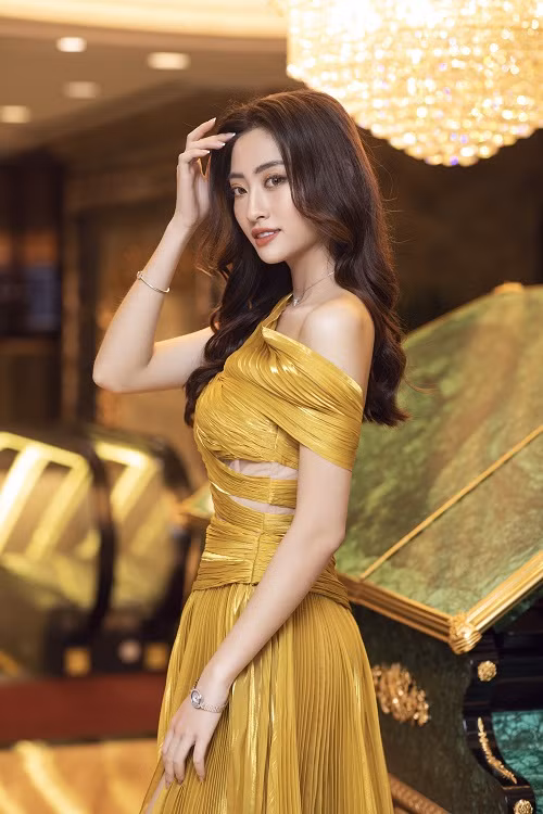 Ở tuổi 20, những thành tích mà Lương Thùy Linh đạt được khiến nhiều bạn trẻ ngưỡng mộ.