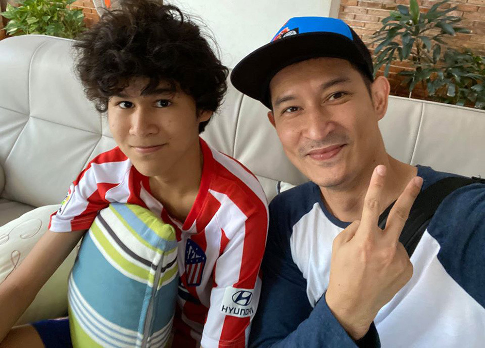 Bat ngo con trai Huy Khanh cao rao, dien trai khi moi 14 tuoi