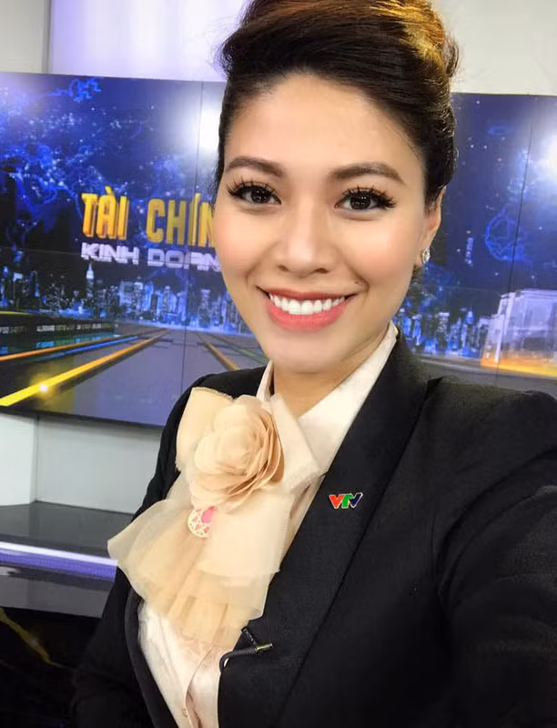 Ngọc Trinh được xem là một trong những BTV sở hữu gương mặt đẹp nhất nhì VTV.