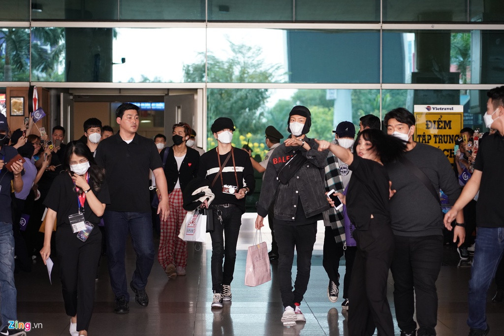 Những ngày qua, người hâm mộ lo lắng sự kiện này có thể bị tãm hoạn hoặc hủy bỏ vì dịch corona. Tuy nhiên, đại diện truyền thông của sự kiện xác nhận với Zing.vn vào chiều 30/1 rằng concert vẫn diễn ra như kế hoạch. Người này cho biết ban tổ chức sẽ trang bị nhiều biện pháp để bảo vệ sức khỏe của nghệ sĩ lẫn người hâm mộ.